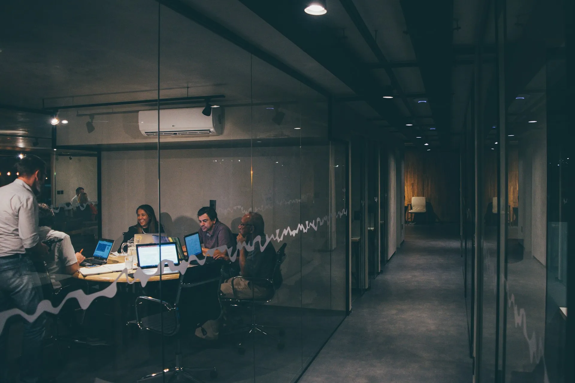Sala de reuniones moderna de una empresa